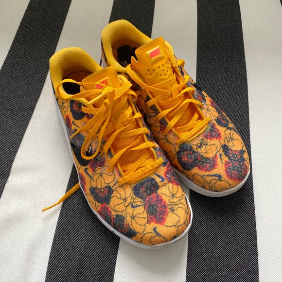 nike metcon flower